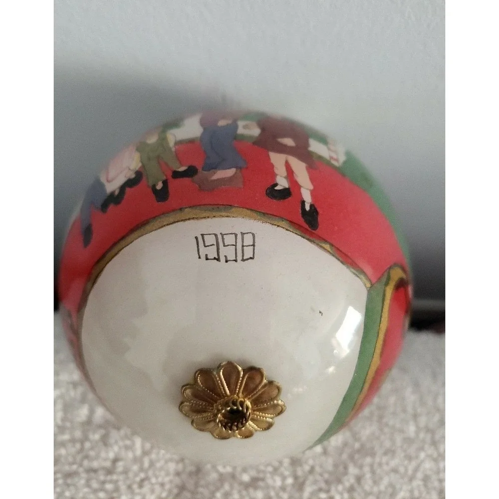 Christmas‎ Ornament